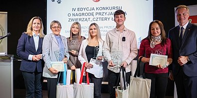 Przyjaciele zwierząt z nagrodami samorządu województwa-104924