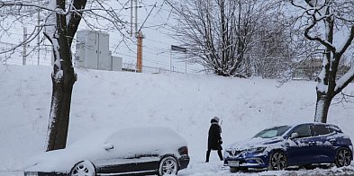 Trudna sytuacja drogowa w Olsztynie; apel by korzystać-106247