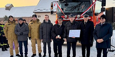 Nowy samochód ratowniczo-gaśniczy dla OSP Laseczno