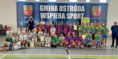 Młode szczypiornistki rywalizowały w Idzbarku. Emocjonujący turniej piłki ręcznej