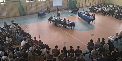 Szkoła rozwija? Gorąca debata oksfordzka w morąskim ZSZiO