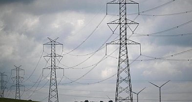 Ustawa o bonie ciepłowniczym i zamrożeniu cen prądu do końca roku - do prezydenta-103014