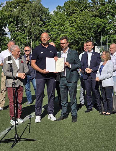 Ostróda: Ponad 1,5 mln zł dofinansowania na remont bocznego boiska przy stadionie