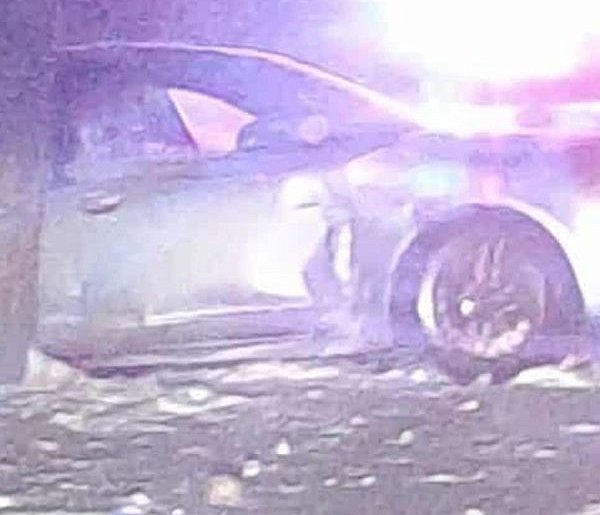 Gm. Morąg : W Łącznie audi uderzyło w drzewo, pasażerka w szpitalu!-105228