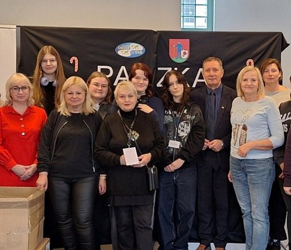Ostróda: Dary za 17 tys. zł zebrano w akcji Świąteczna Paczka dla potrzebujących!-105723
