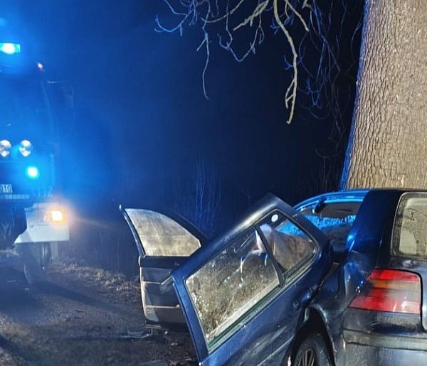 Rejsyty: Tragiczny wypadek - 2 osoby nie żyją, trzecia walczy o życie-105795