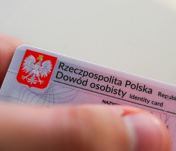 Nie musisz już biec do fotografa. Zdjęcie do dokumentów zrobisz w domu-105946