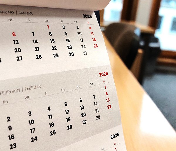 Dni wolne w 2026 roku – kiedy opłaca się wykorzystać urlop-106311