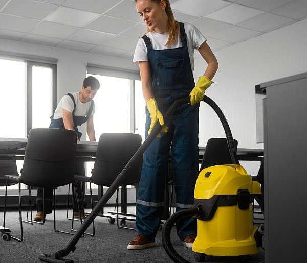 Co wyróżnia odkurzacze przemysłowe Nilfisk na tle innyc