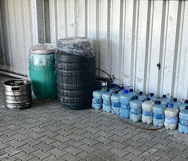 Gm. Ostróda: Nielegalnie produkował alkohol. Zabezpieczono aparaturę, zacier i...