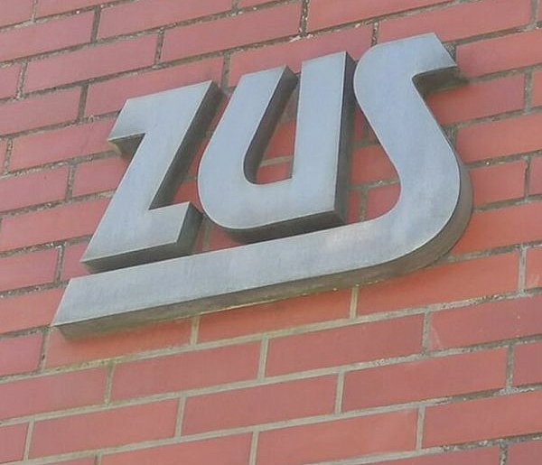 Wniosek o 800 plus warto złożyć do końca kwietnia