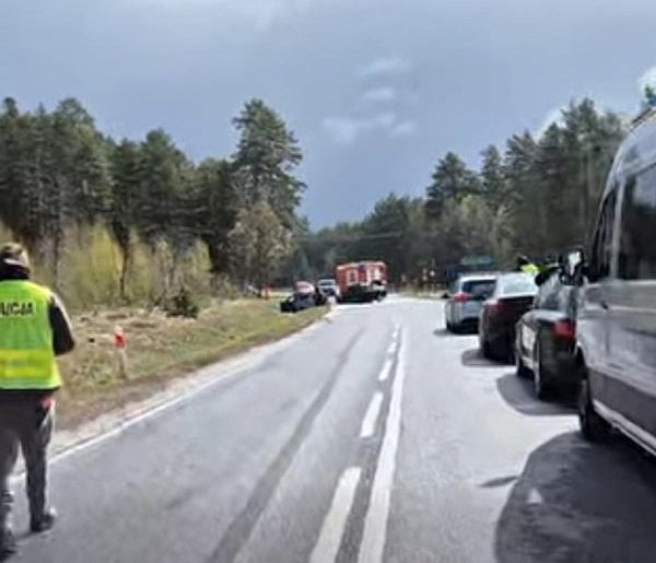 Tragiczny wypadek na DK 58 między Piszem a Rucianem-Nidą. Nie żyje 2 kierowców