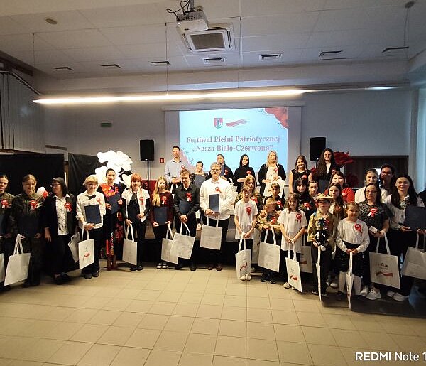 Ostróda: Młodzi zaśpiewali o ojczyźnie Festiwal Pieśni Patriotycznej w CUP