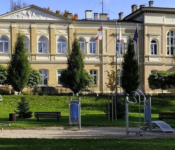 Ostróda: Miasto kupi setki śpiworów i plandek na sytuacje kryzysowe