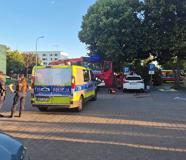 Iława: Dramat na komendzie. Policjant został ranny