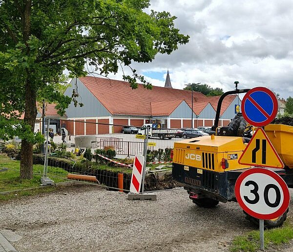 Ostróda: Zamknięta dla ruchu ul. Pułaskiego! Trwa rozbudowa sieci ciepłowniczej