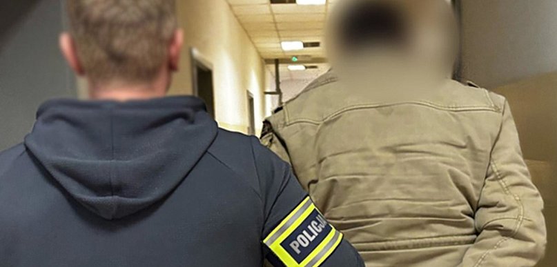 Ostróda: Kierowca BMW z trzema zakazami zatrzymany przez policję w Górce