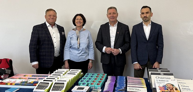 Morąg: Nowoczesne pomoce dydaktyczne trafiły do ZSZiO w Morągu