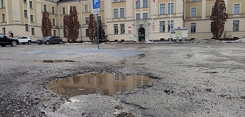 Ostróda: 2 marca rusza remont parkingu przed starostwem powiatowym