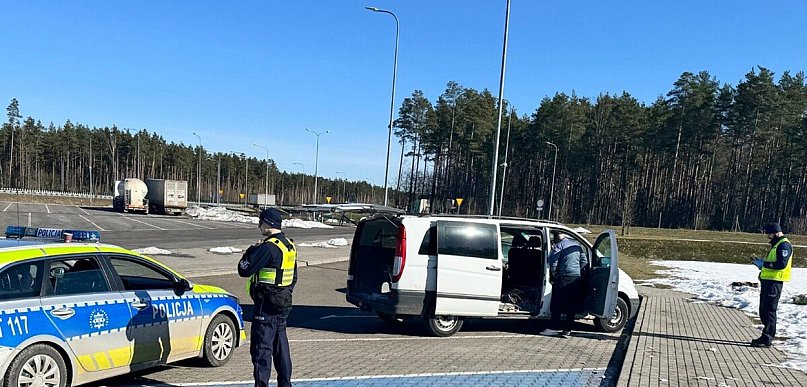 Policjanci z Komisariatu w Olsztynku odzyskali Mercedesa skradzionego w Niemczec