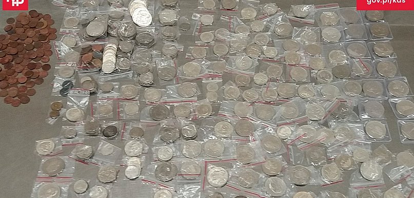 Udaremniona próba przemytu cennych kolekcjonerskich przedmiotów na granicy z Rosją