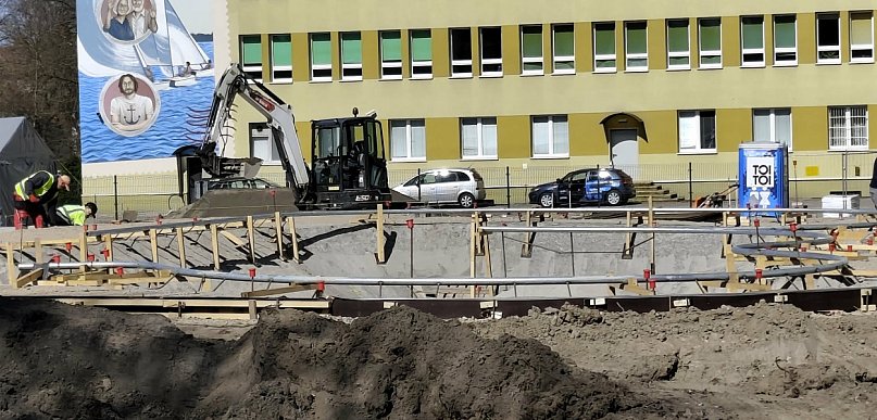 Ostróda: Postępują prace przy budowie długo wyczekiwanego skateparku