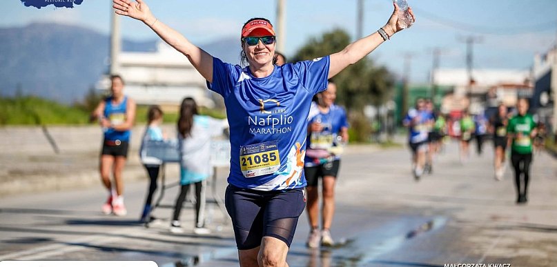 Nauczycielka z Ostródy pobiegła w Grecji! Kolejny sportowy sukces Małgorzaty Kwacz