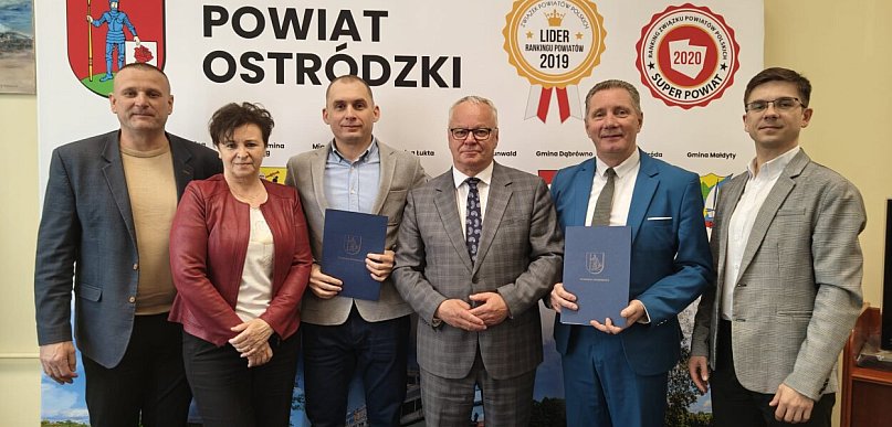Powiat ostródzki: Podpisano umowy na przebudowę ul. Grunwaldzkiej w Ostródzie