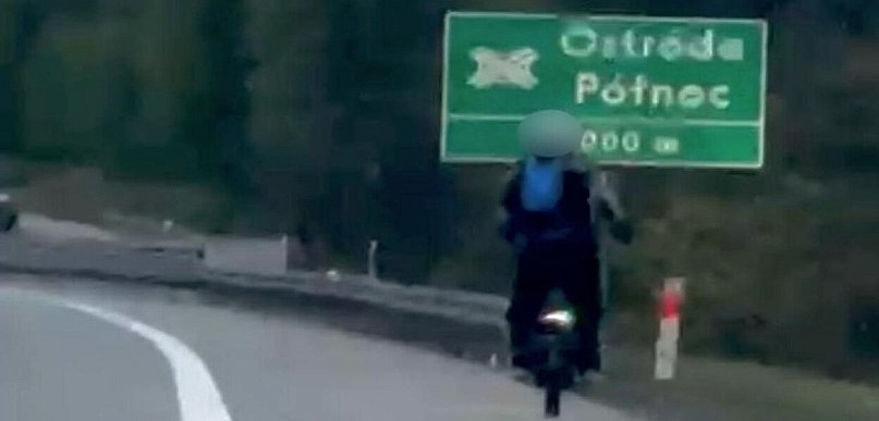 Ostróda: Nietrzeźwy 47-latek jechał Urządzeniem Transportu Osobistego po trasie S7