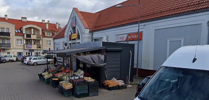 Ostróda: „Podpaliłem z nudów”. 25-latek podpalił warzywniak w białych koszarach