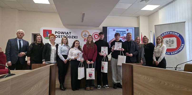 Powiatowa Olimpiada Wiedzy o HIV i AIDS. Najlepsi uczniowie nagrodzeni - 105417