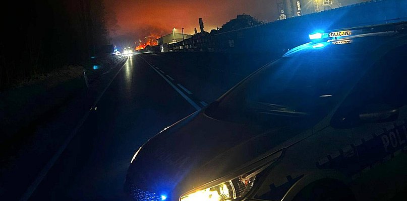 Ostróda: Duży pożar na złomowisku przy ul. 11 Listopada