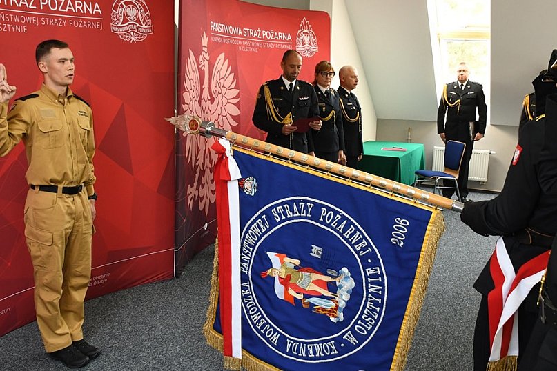 Arkadiusz Muszyński ślubował w PSP w Olsztynie