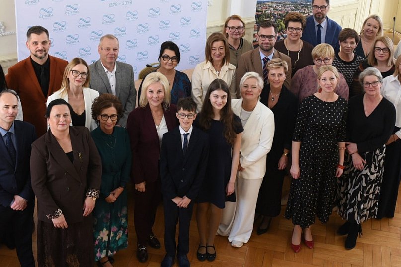 16 nauczycielek nagrodzonych przez Burmistrza Ostródy