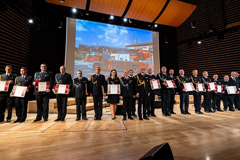 Strażacy z powiatu wyróżnieni na gali
