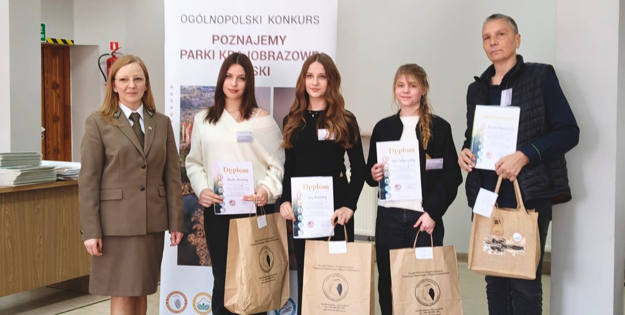 Sukces uczennic z Szyldaka w ogólnopolskim konkursie o przyrodzie