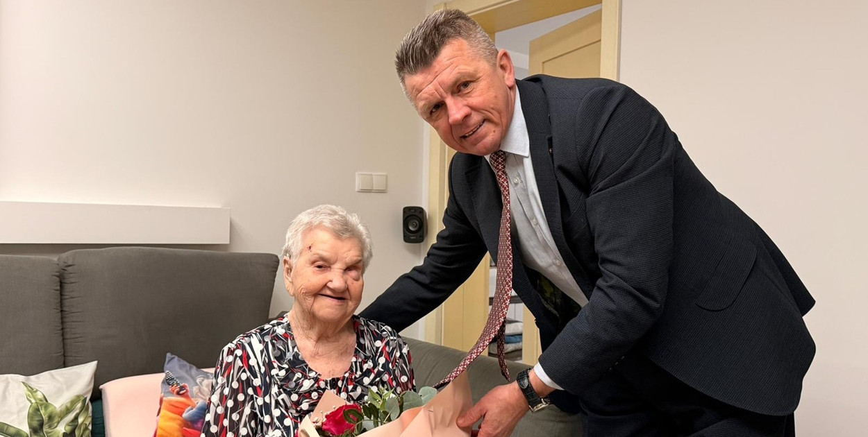 104 lata Pani Jadwigi z Grabinka. Najstarsza mieszkanka gminy świętowała wyjątkowy