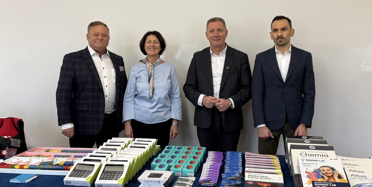 Morąg: Nowoczesne pomoce dydaktyczne trafiły do ZSZiO w Morągu