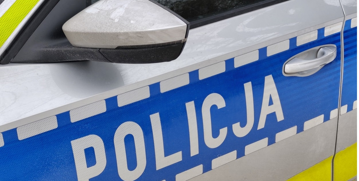 Ostróda: Ukrywał się na dachu. Był poszukiwany za rozbój