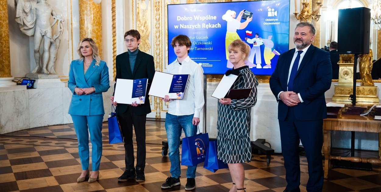 Sukces uczniów Ekonomika w ogólnopolskim konkursie „Obiektyw Obywatelski”.