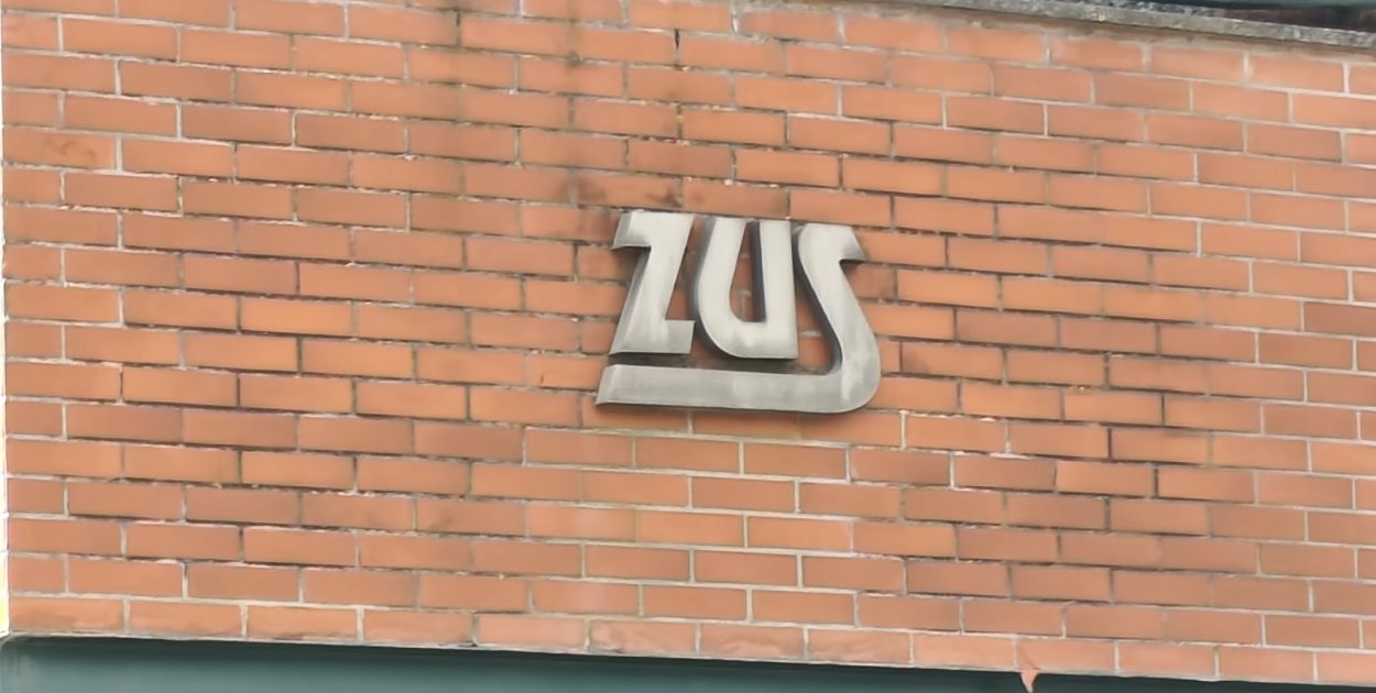 Staż pracy na nowych zasadach – pracodawcy mogą potwierdzić autentyczność zaświadc